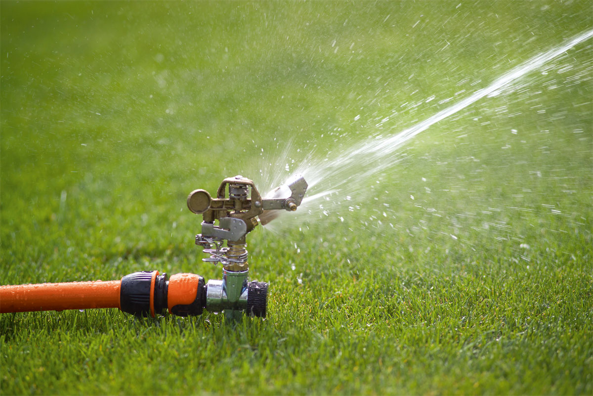 Irrigatore A Settori In Ottone E Lega Leggera Per Giardino, Dimensioni 10x20x10 Cm